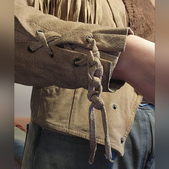 Women's Suede Leather Fringe Western Jacket - Size Medium - Picture 4 of 5